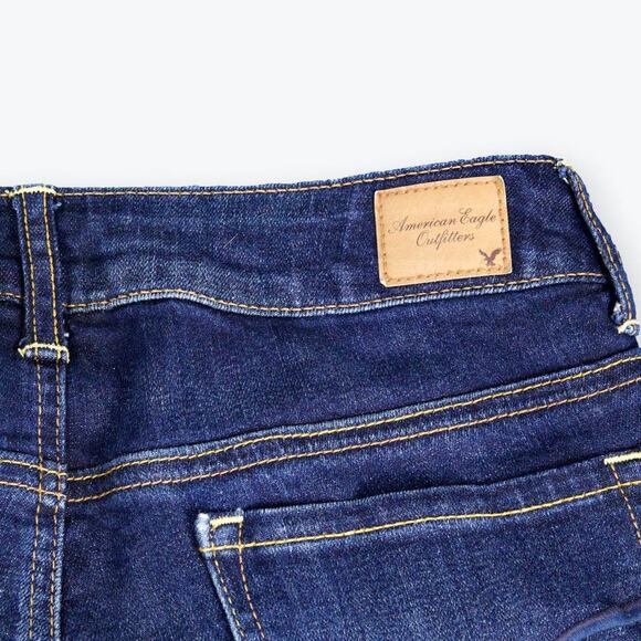 American Eagle Dark Wash Stretch Cut Off Shorts 6 - Picture 7 of 7